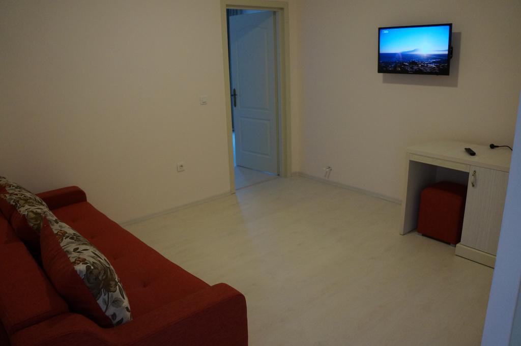 Mykonos Mamaia Boutique Villa Нэводари Номер фото